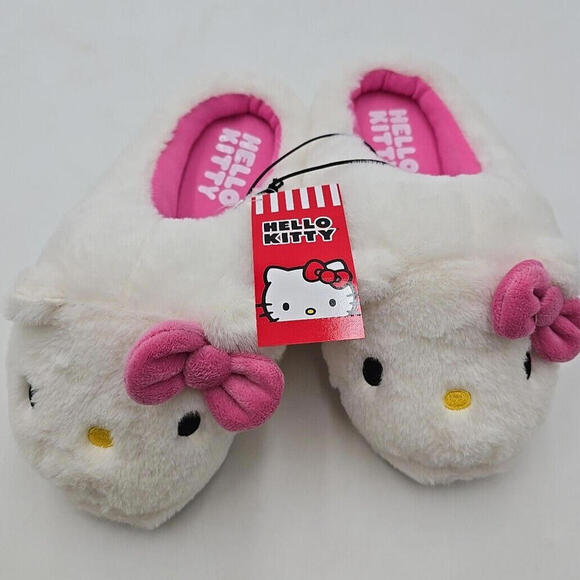 Sanrio Hello Kitty Women's Slippers - Size 7/8 NWT - Picture 8 of 12